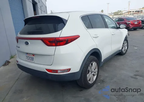 2017 Kia Sportage Lx z USA, uszkodzony, nr VIN KNDPM3AC2H7050012